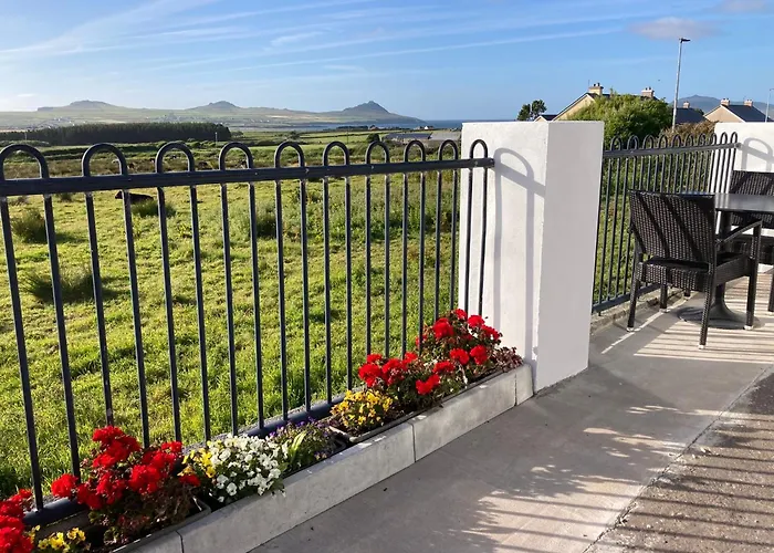 Cille Apartments, Ballyferriter Village