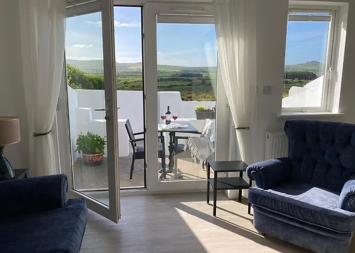 Cille Apartments, Ballyferriter Village